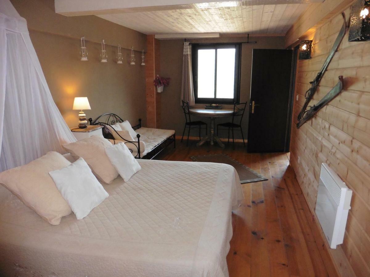 Bed and Breakfast Chalet de Barraou à Binos Extérieur photo
